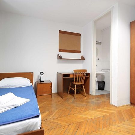 רייקה Rooms Studentsko Naselje Ivan Goran Kovacic מראה חיצוני תמונה