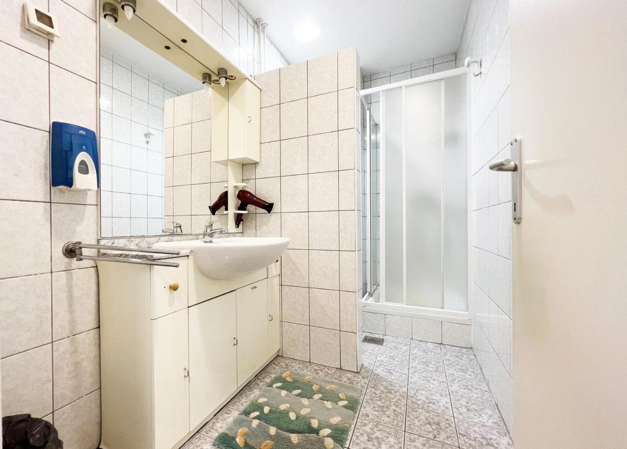 רייקה Rooms Studentsko Naselje Ivan Goran Kovacic חדר תמונה